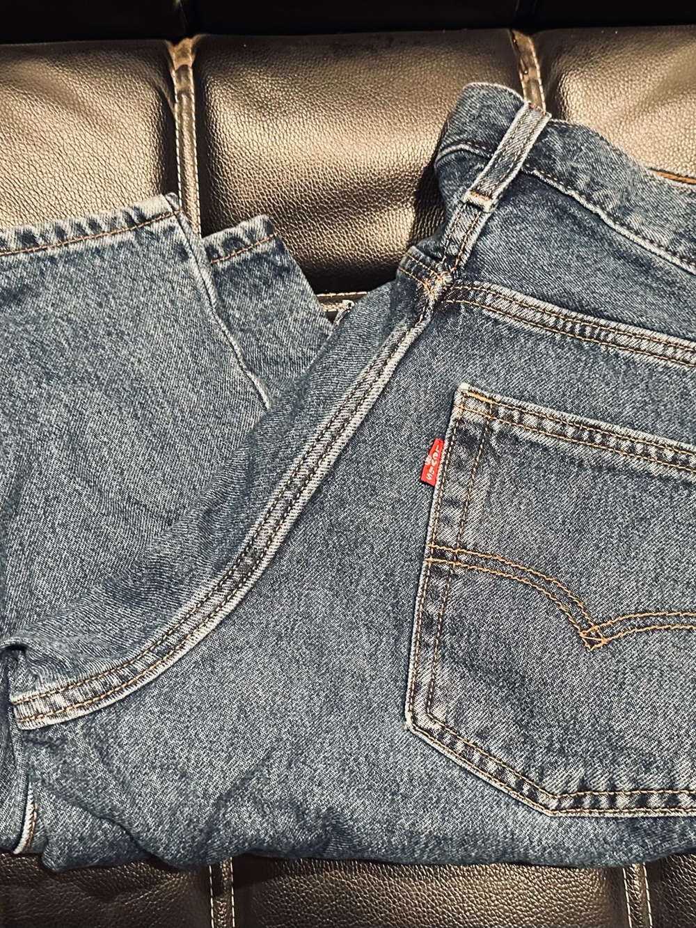 Levi’s ‘94 Baggy Style - Size 30 - Picture 2 of 4